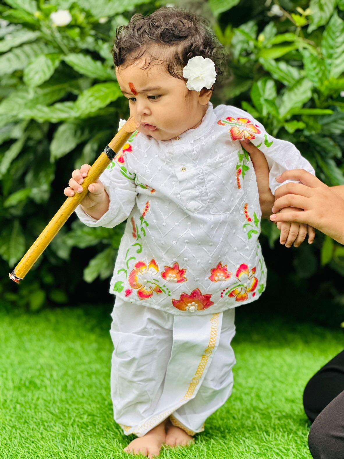 Veer Style 100% Coptton Chickenkari White Kurta Set For Boys